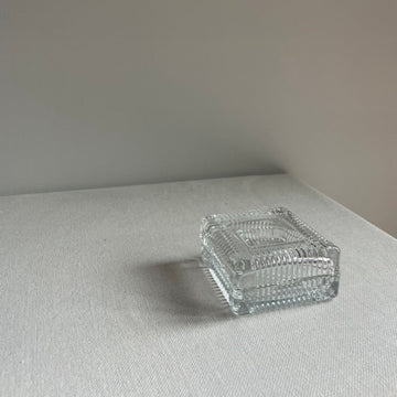 Glass display box