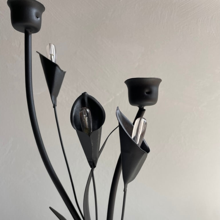 Metal floral candle holder