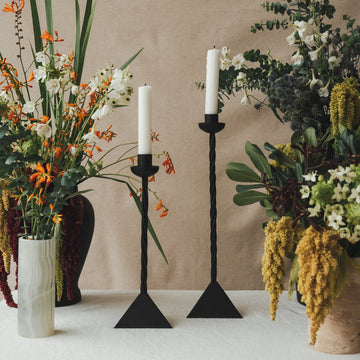 Twisted pyramid candlestick
