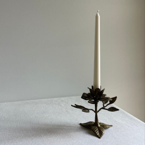 Metal rose candle holder
