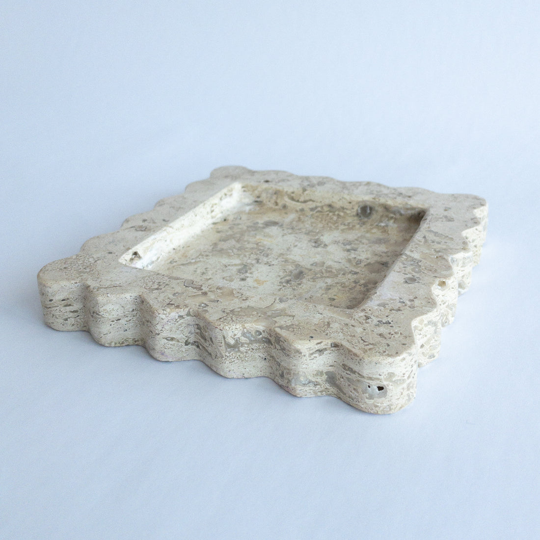 Onda catchall - travertine