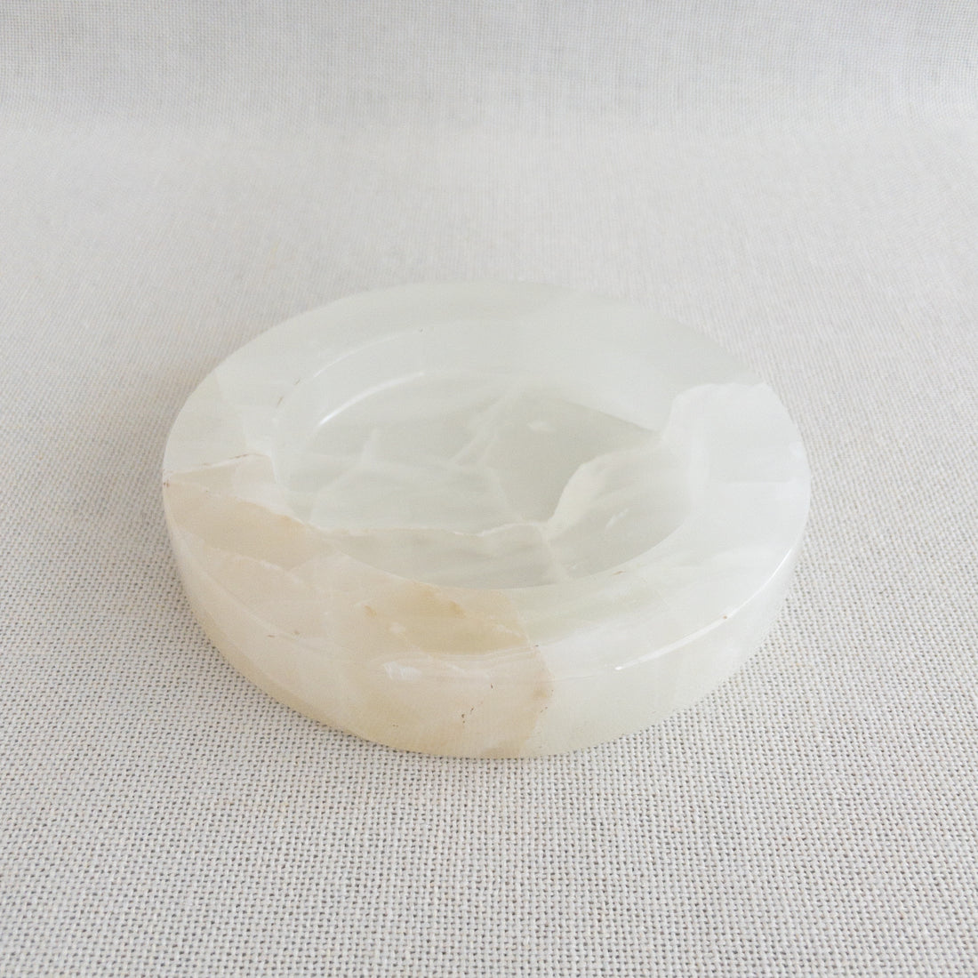 Sol catchall - white onyx