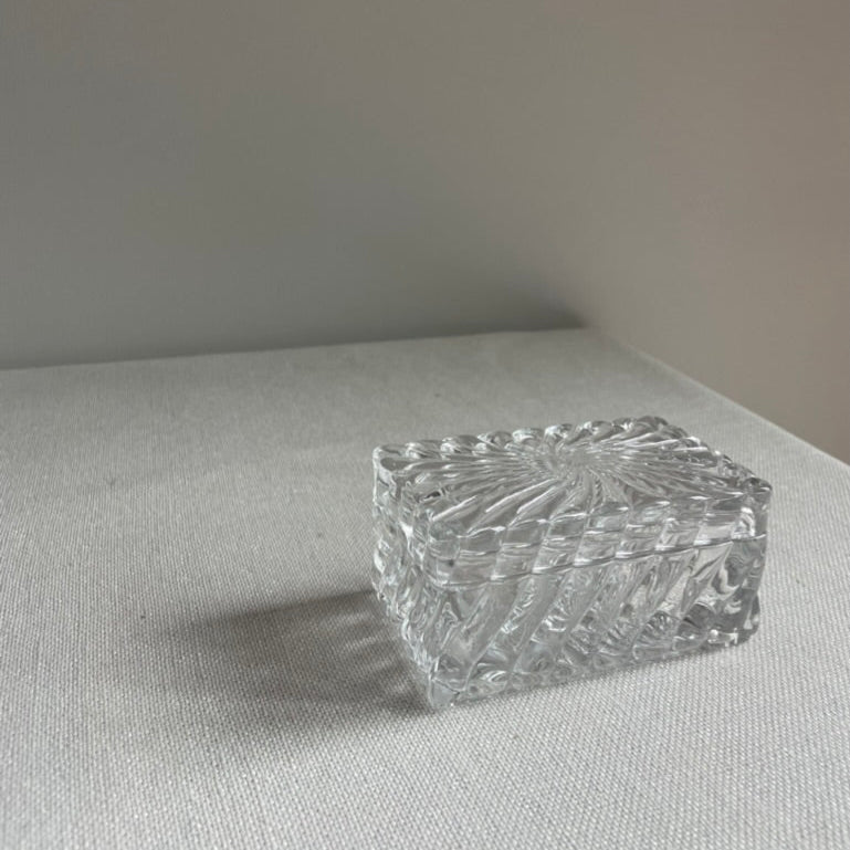 Crystal cigarette box