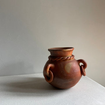 Clay pot with rope and ring detail