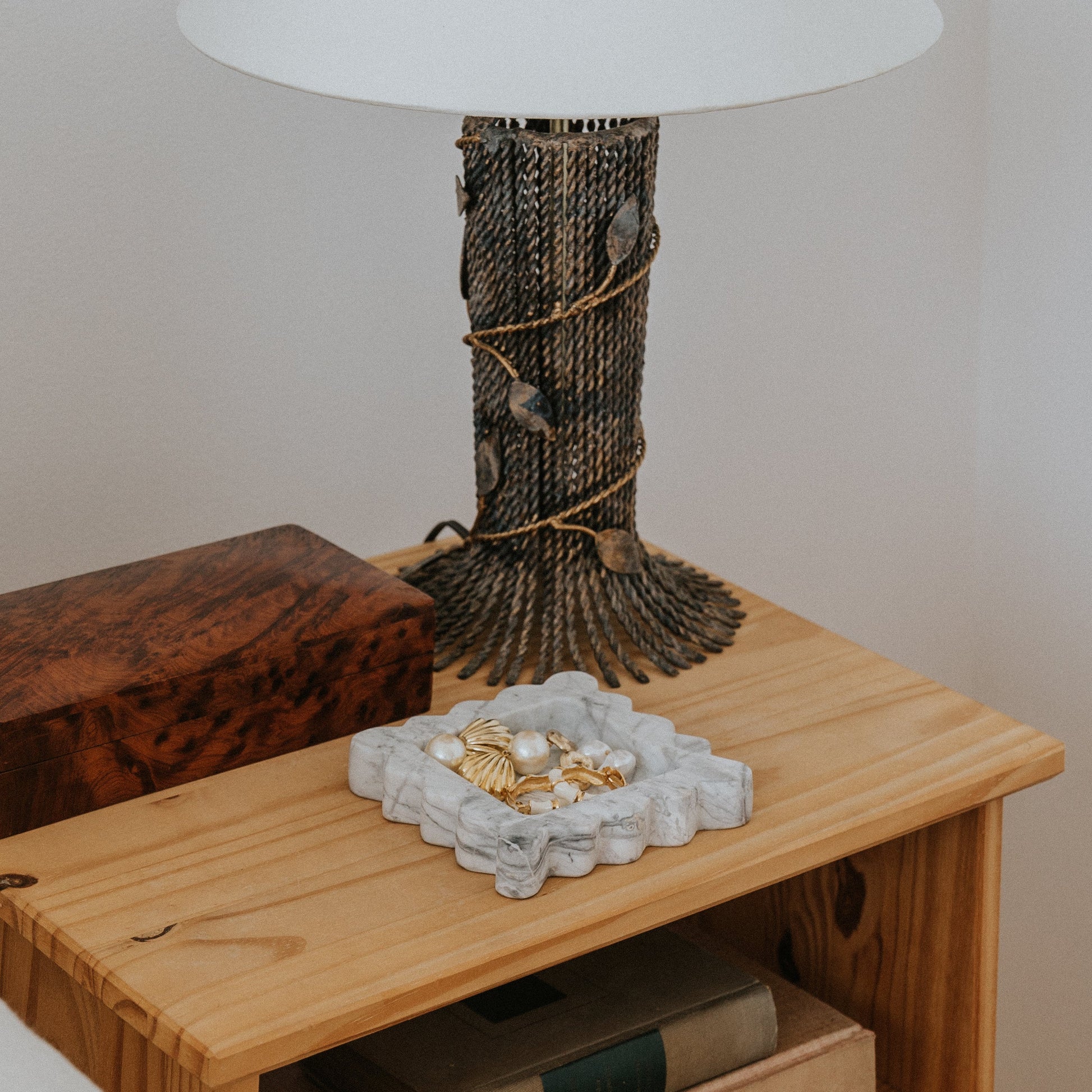 decorative bedside tray for jewelry and watches