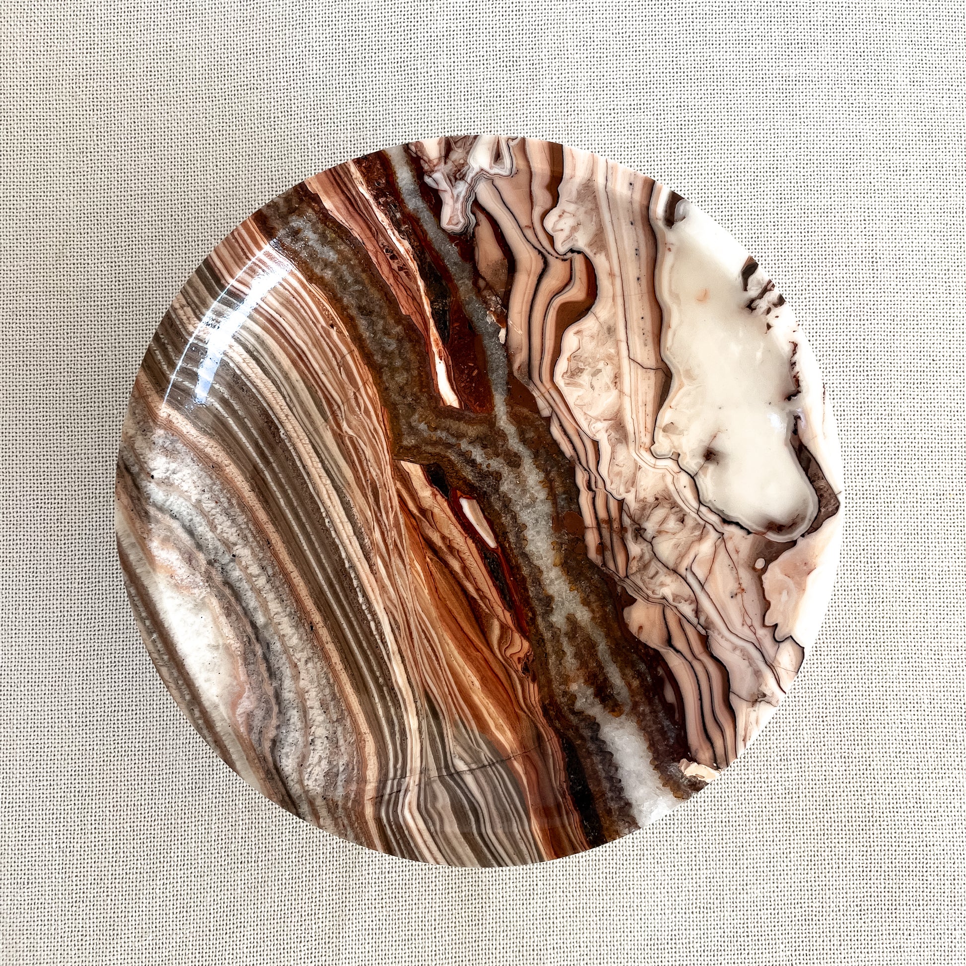 detailed shot of veining in red onyx